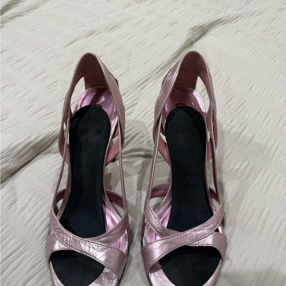 Carlos by Carlos Santana Metallic Pink Heels